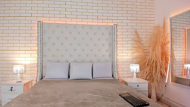 mara winters  online show from February 19, 2026, 12:13 pm