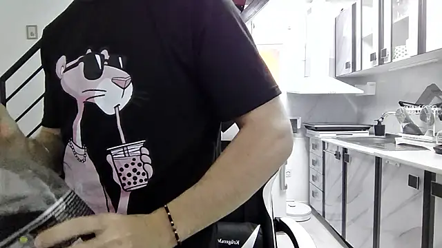 RyanStorm  online show from October 3, 2025, 4:41 pm