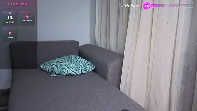 Snapshot of SkinnyMode chatting on November 3, 2025, 5:05 pm SkinnyMode online show from November 3, 2025, 5:05 pm