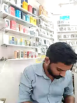 avi007p online show from October 29, 2025, 10:47 am