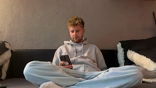 RioBlaze online show from September 21, 2025, 4:45 pm