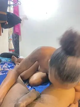 sexy-colombiana online show from April 26, 2026, 4:10 am