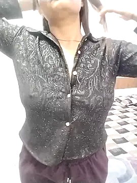 Sexy vernilla online show from October 27, 2025, 8:43 pm