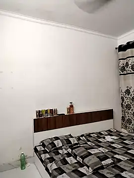 Sexy vernilla online show from September 28, 2025, 3:08 pm