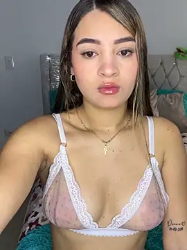 Alana cox  online show from December 20, 2025, 3:59 pm