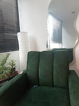 Snapshot of a_Malgosia_mako chatting on December 1, 2025, 5:14 pm a Malgosia mako online show from December 1, 2025, 5:14 pm