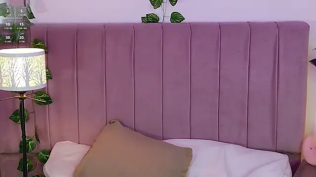 VioletBlacke  online show from November 11, 2025, 2:45 pm