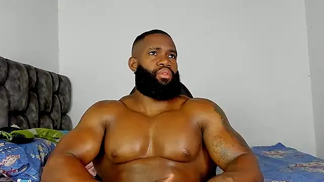 Snapshot of james_musclebbc chatting on December 14, 2025, 1:39 pm james musclebbc online show from December 14, 2025, 1:39 pm