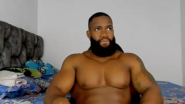 Snapshot of james_musclebbc chatting on December 2, 2025, 11:06 pm james musclebbc online show from December 2, 2025, 11:06 pm