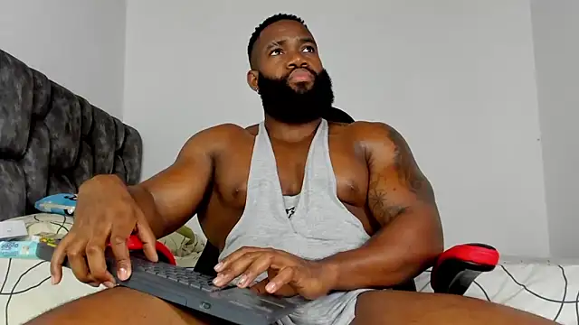 Snapshot of james_musclebbc chatting on February 2, 2026, 11:59 pm james musclebbc online show from February 2, 2026, 11:59 pm