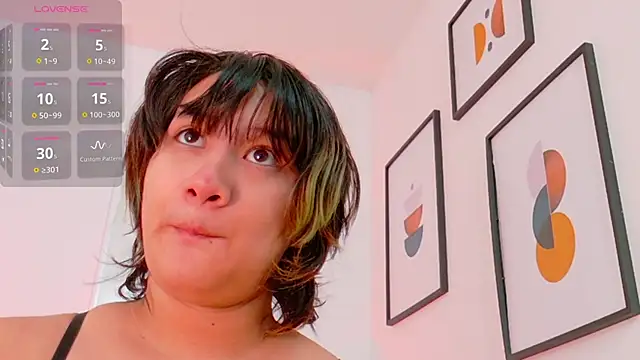 cosplaydate online show from October 8, 2025, 2:57 am