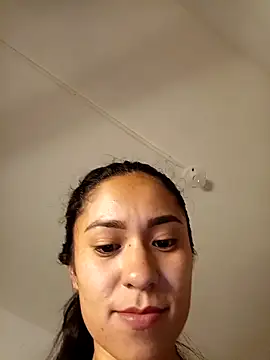Snapshot of Liahdiaz_ chatting on April 9, 2026, 2:56 pm Liahdiaz online show from April 9, 2026, 2:56 pm
