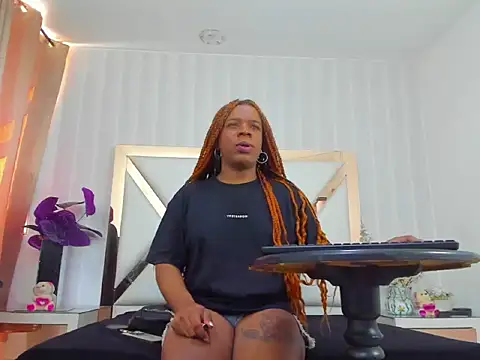 LicyEvans1 online show from January 17, 2026, 7:50 pm