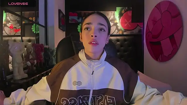 miIa bratz online show from March 6, 2026, 8:37 pm