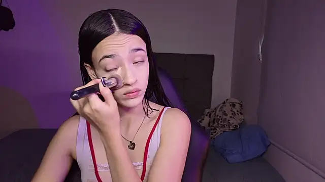 miIa bratz online show from July 18, 2026, 9:56 pm