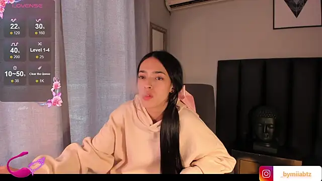 miIa bratz online show from September 11, 2025, 7:36 pm