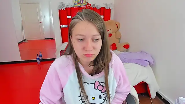 Snapshot of Luna_Analya chatting on July 18, 2026, 2:58 pm Luna Analya online show from July 18, 2026, 2:58 pm