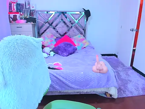 Luna Analya online show from October 22, 2025, 12:59 pm