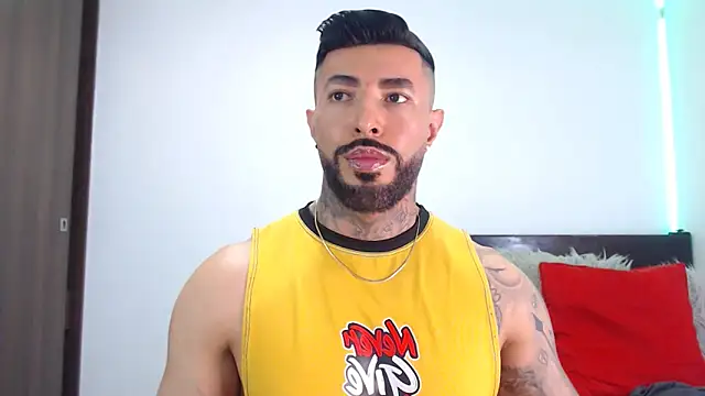 andrea de lucaa online show from February 5, 2026, 8:26 pm