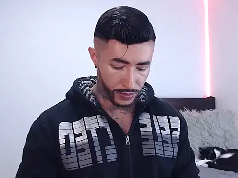 Snapshot of andrea_de_lucaa chatting on November 22, 2025, 4:11 am andrea de lucaa online show from November 22, 2025, 4:11 am