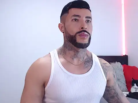 Snapshot of andrea_de_lucaa chatting on November 15, 2025, 3:32 am andrea de lucaa online show from November 15, 2025, 3:32 am