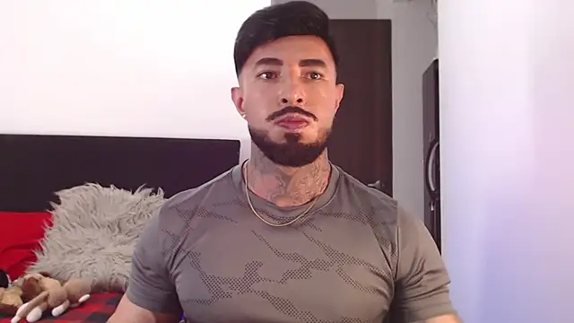 Snapshot of andrea_de_lucaa chatting on June 25, 2026, 4:21 am andrea de lucaa online show from June 25, 2026, 4:21 am