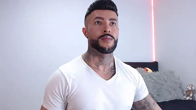 Snapshot of andrea_de_lucaa chatting on September 9, 2025, 2:54 am andrea de lucaa online show from September 9, 2025, 2:54 am