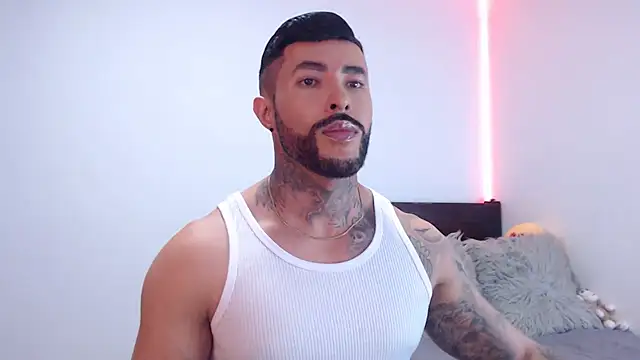 Snapshot of andrea_de_lucaa chatting on November 5, 2025, 2:58 am andrea de lucaa online show from November 5, 2025, 2:58 am