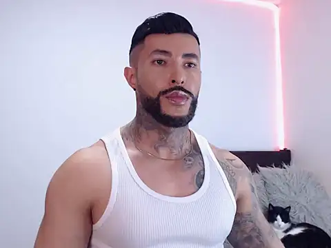 Snapshot of andrea_de_lucaa chatting on November 21, 2025, 3:49 am andrea de lucaa online show from November 21, 2025, 3:49 am