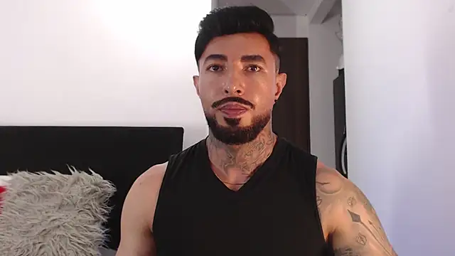 Snapshot of andrea_de_lucaa chatting on June 10, 2026, 3:52 am andrea de lucaa online show from June 10, 2026, 3:52 am