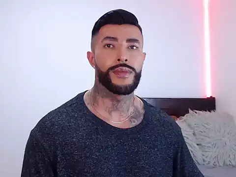 Snapshot of andrea_de_lucaa chatting on October 16, 2025, 2:20 am andrea de lucaa online show from October 16, 2025, 2:20 am