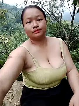 girl-babi online show from September 10, 2025, 9:52 am