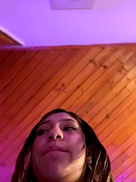 Isabella18 pink online show from October 2, 2025, 3:04 pm