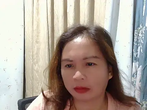 Pink Scarlet online show from December 16, 2025, 6:34 pm