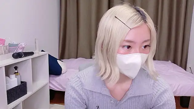 Snapshot of Nana__ch chatting on June 25, 2026, 4:23 pm Nana ch online show from June 25, 2026, 4:23 pm