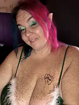 Courdles online show from December 17, 2025, 8:58 pm