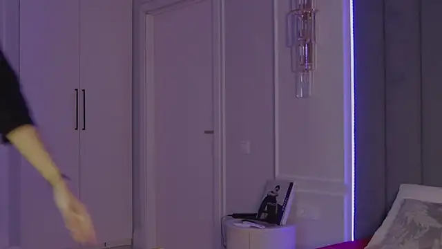 VioletAsh online show from March 24, 2026, 4:23 am