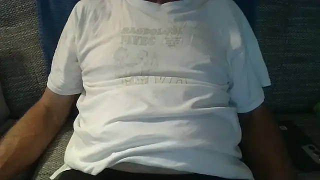Snapshot of velikifant7 chatting on May 21, 2026, 5:54 pm velikifant7 online show from May 21, 2026, 5:54 pm