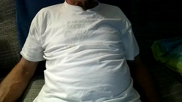 Snapshot of velikifant7 chatting on May 1, 2026, 6:13 pm velikifant7 online show from May 1, 2026, 6:13 pm