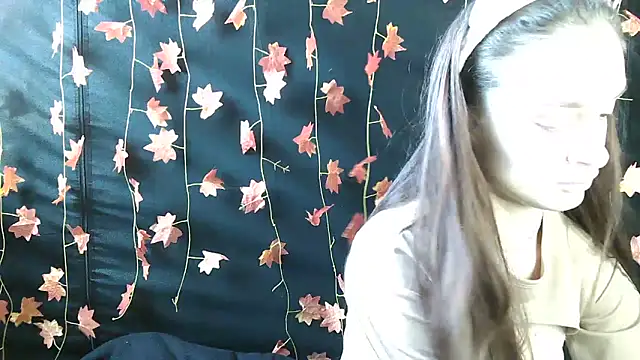 Snapshot of __Leyla__ chatting on October 19, 2025, 12:30 pm Leyla online show from October 19, 2025, 12:30 pm