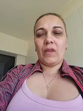 PalomaDesireee online show from April 23, 2026, 7:37 am