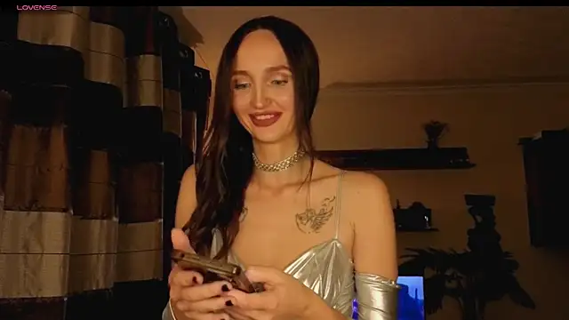 xSweetMissx online show from September 19, 2025, 8:13 pm