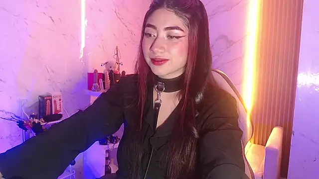 Sophia tf online show from February 17, 2026, 3:37 am