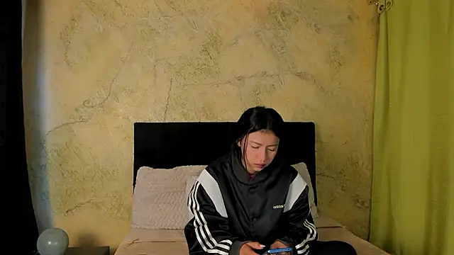 Snapshot of Tiffany_Nm chatting on February 9, 2026, 12:58 pm Tiffany Nm online show from February 9, 2026, 12:58 pm