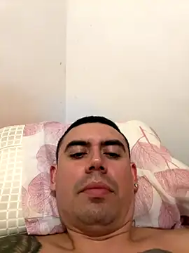 Snapshot of davidxxx099 chatting on October 14, 2025, 10:31 pm davidxxx099 online show from October 14, 2025, 10:31 pm