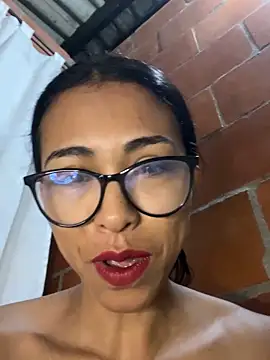 Emma  cumlovee online show from February 25, 2026, 11:21 am