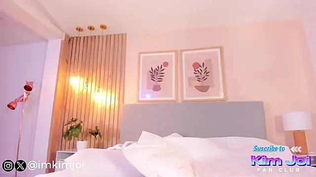 Snapshot of KiimJoi chatting on November 13, 2025, 1:15 pm KiimJoi online show from November 13, 2025, 1:15 pm