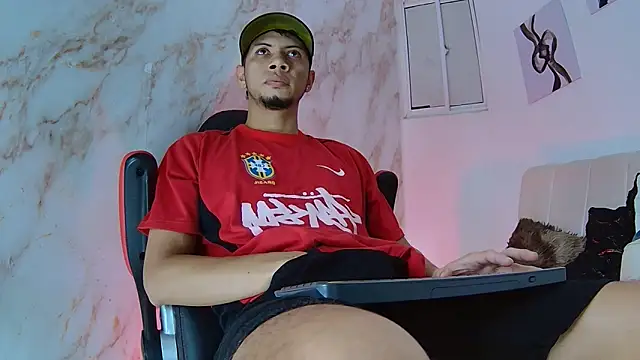 Snapshot of DustinandJordan chatting on February 15, 2026, 8:24 am DustinandJordan online show from February 15, 2026, 8:24 am