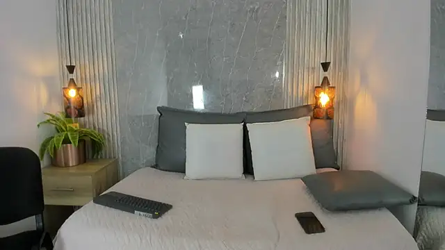 Dominic Taylor  online show from October 24, 2025, 3:27 am