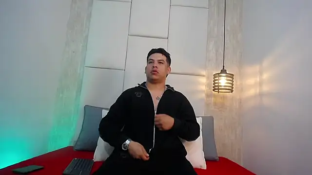 Dominic Taylor  online show from September 9, 2025, 11:30 am